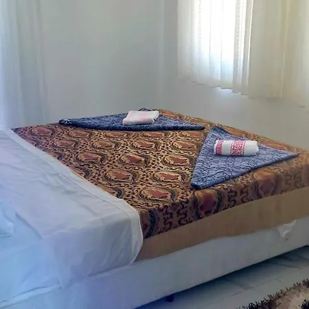 Villa Beautiful 4-Bed Villa Dalyan